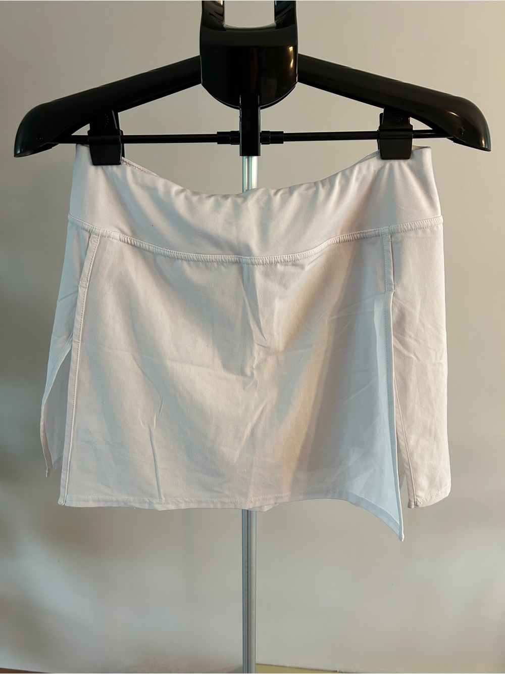 Kyodan White Athletic Skort with Side Slit